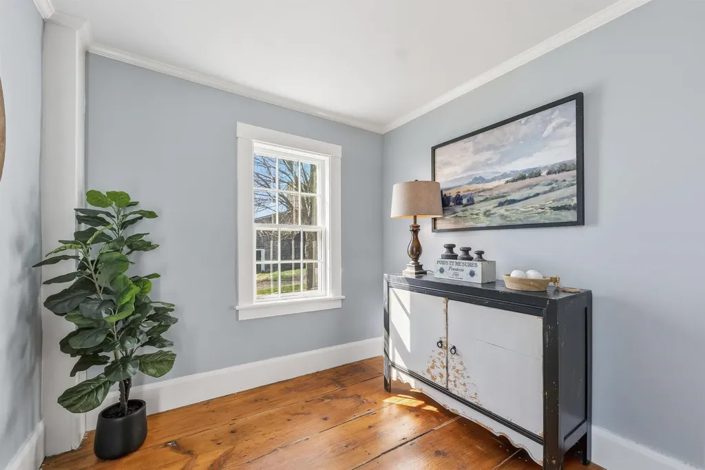 255 John Tasker Road Barnstead NH 03218-3581