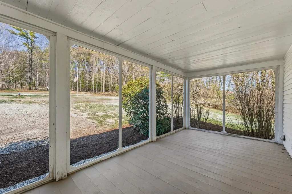 255 John Tasker Road Barnstead NH 03218-3581