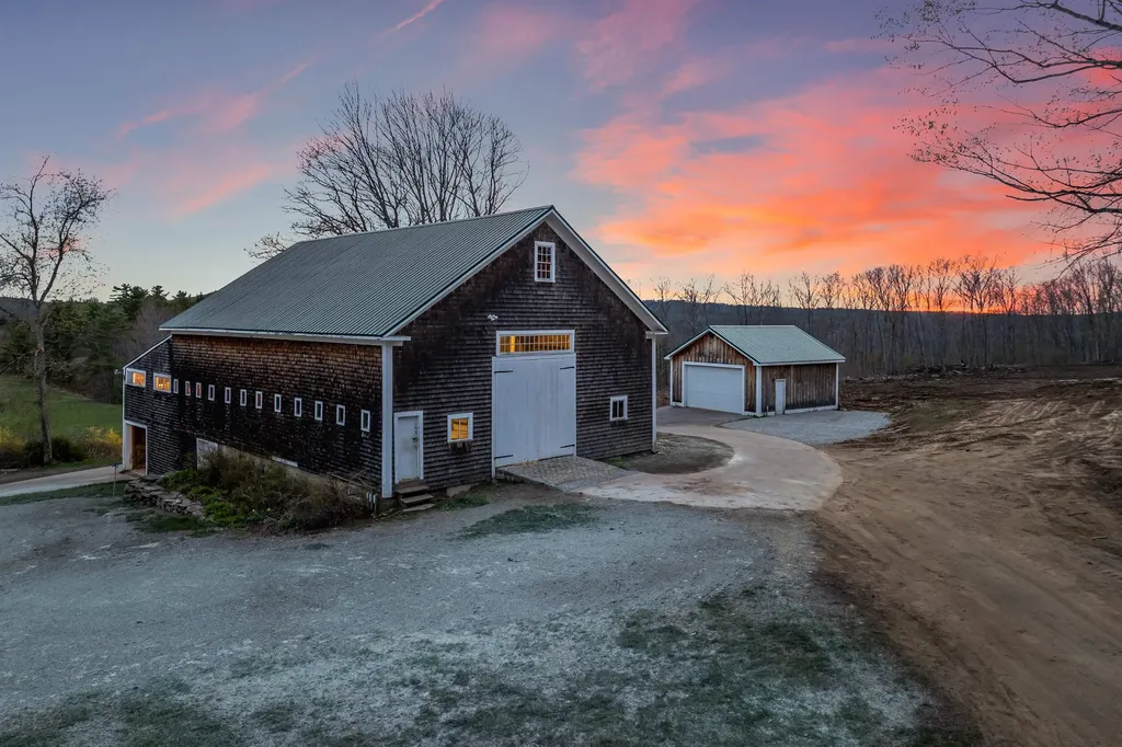 255 John Tasker Road Barnstead NH 03218-3581