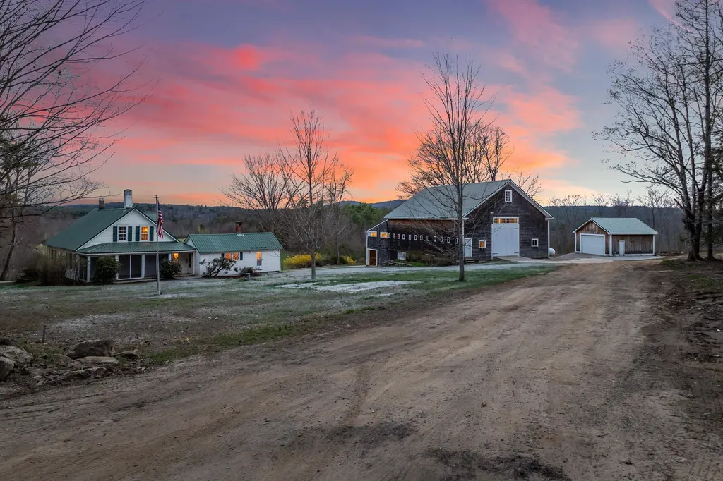 255 John Tasker Road Barnstead NH 03218-3581