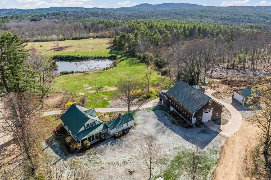 255 John Tasker Road Barnstead NH 03218-3581