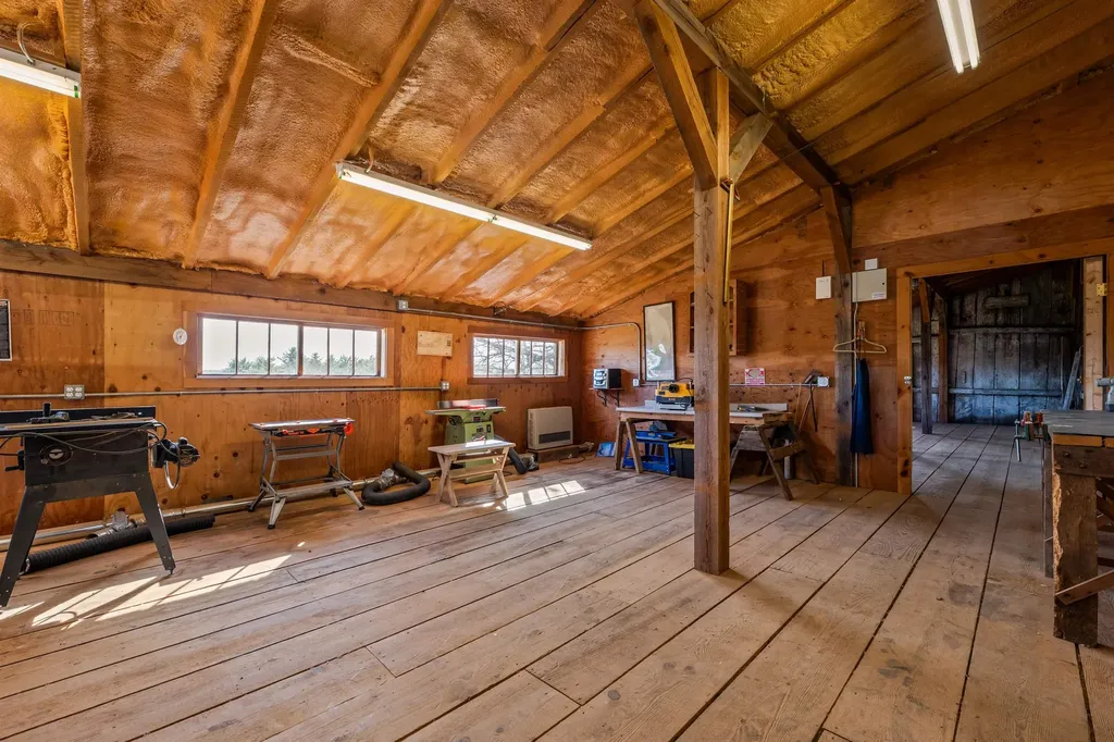 255 John Tasker Road Barnstead NH 03218-3581