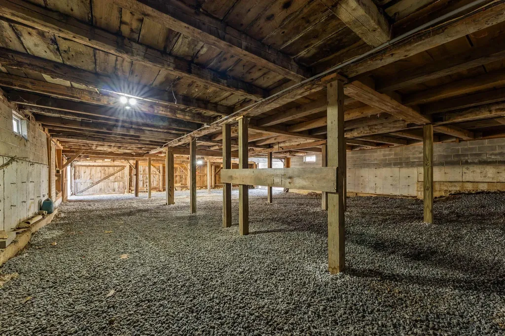 255 John Tasker Road Barnstead NH 03218-3581