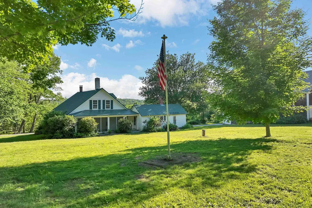 255 John Tasker Road Barnstead NH 03218-3581