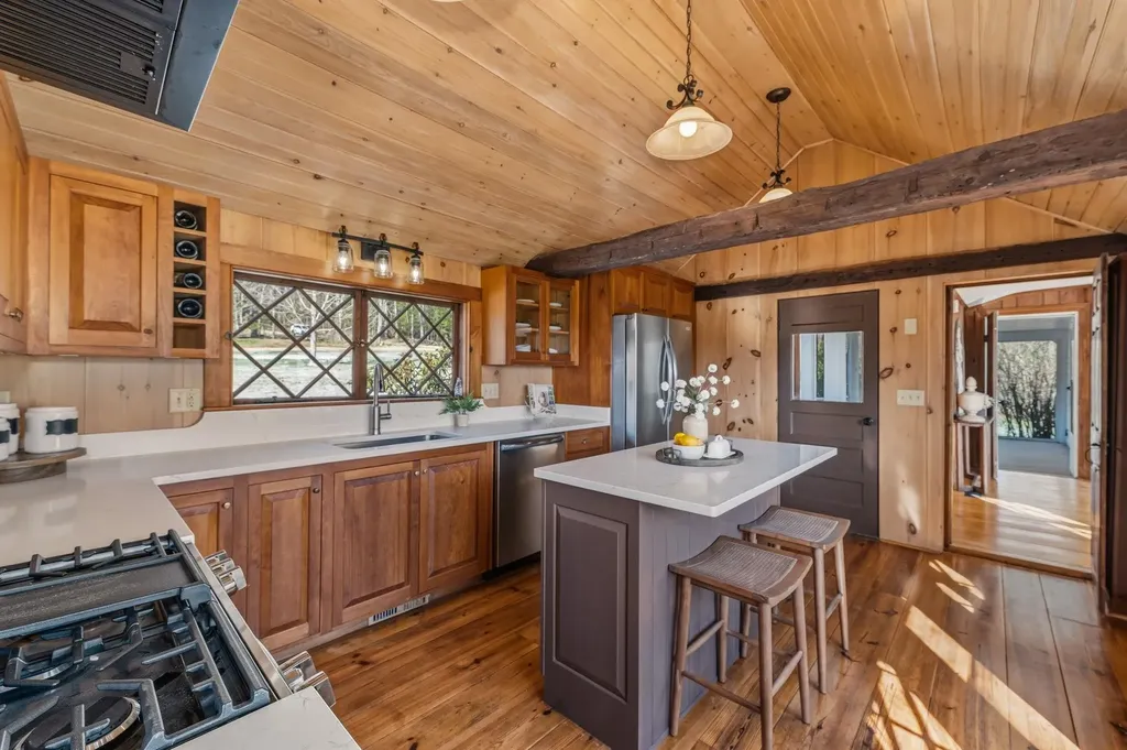 255 John Tasker Road Barnstead NH 03218-3581