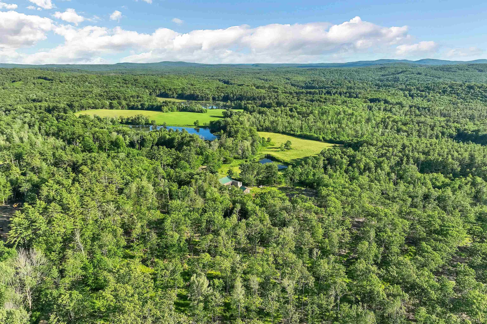 255 John Tasker Road Barnstead NH 03218-3581