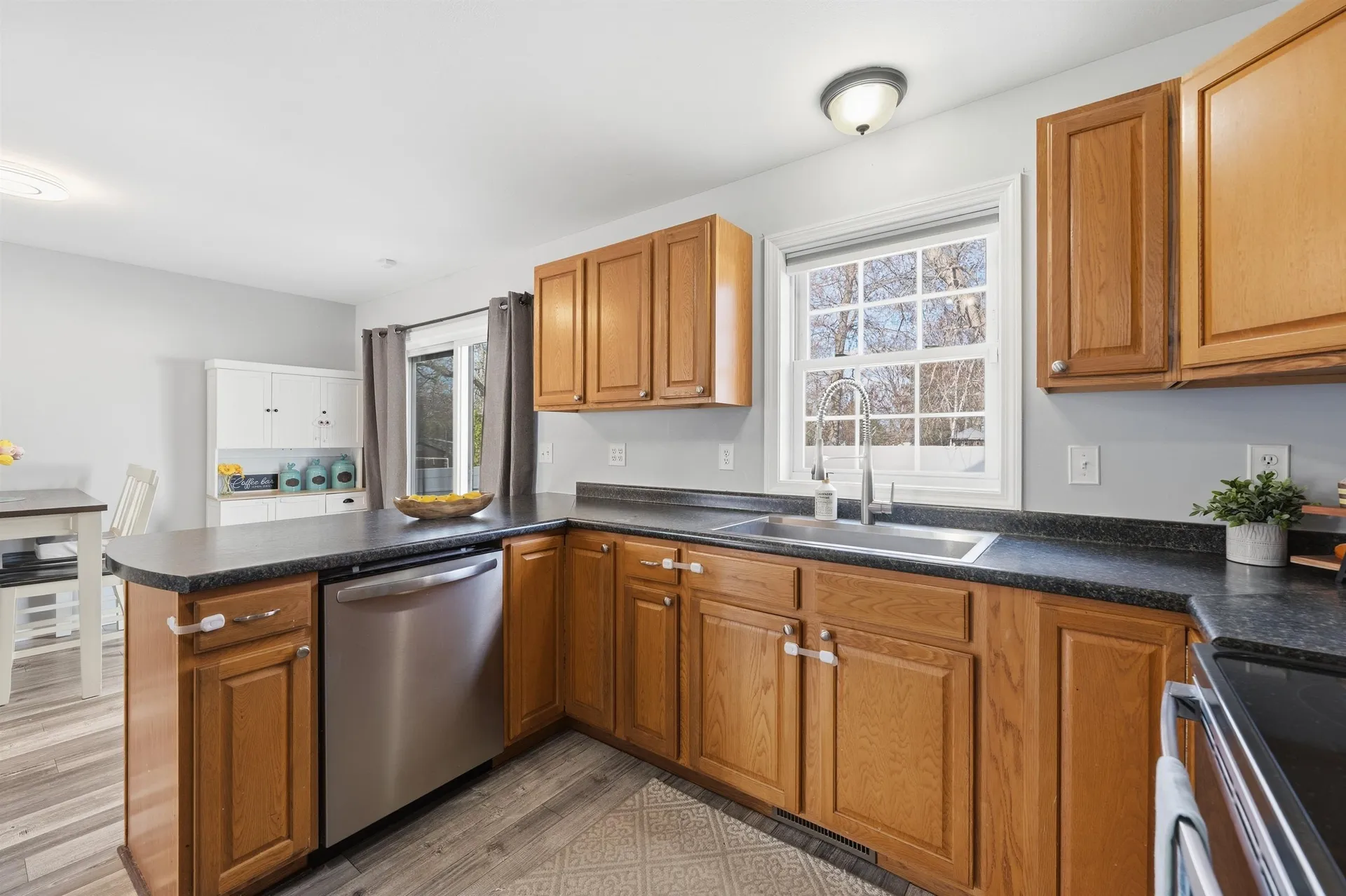 157 Mission Avenue Manchester NH 03104