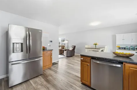 157 Mission Avenue Manchester NH 03104