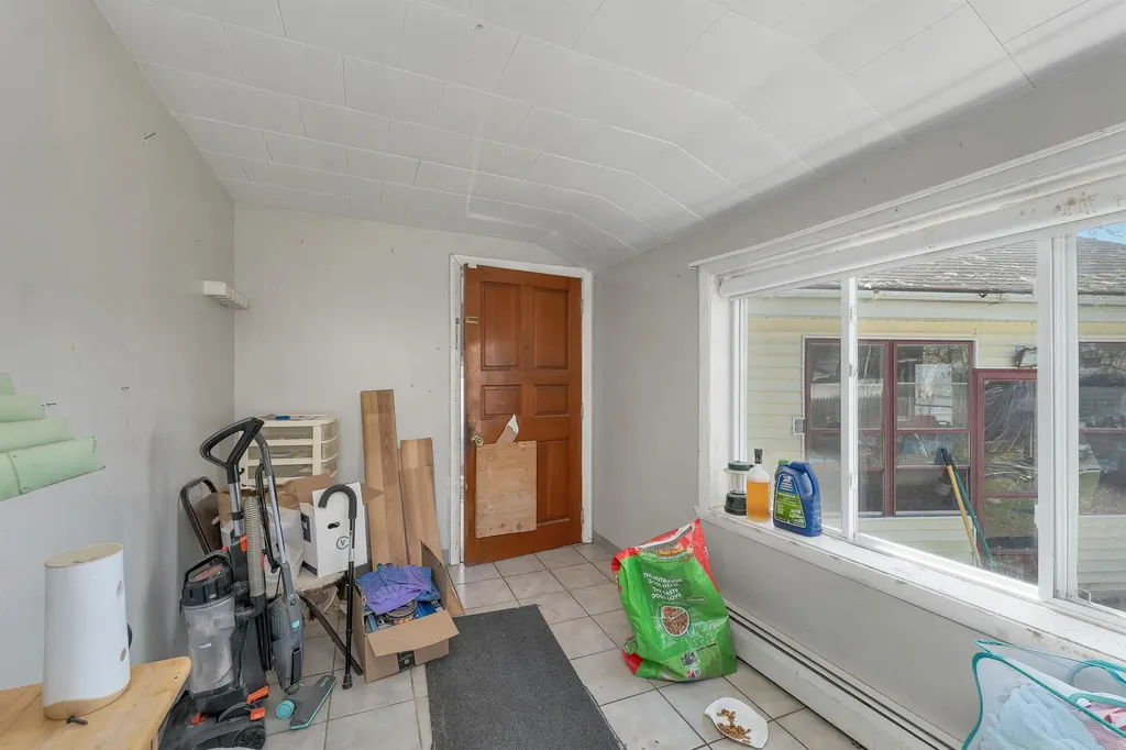 1B Balcom Street Nashua NH 03060