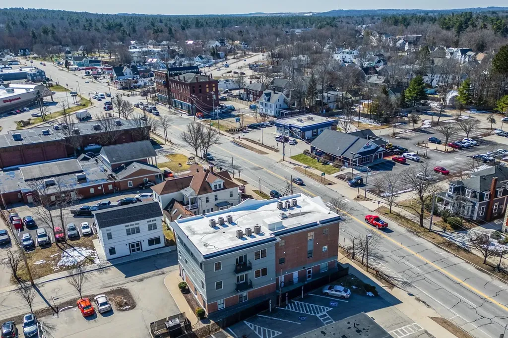68 South Main Street Rochester NH 03867