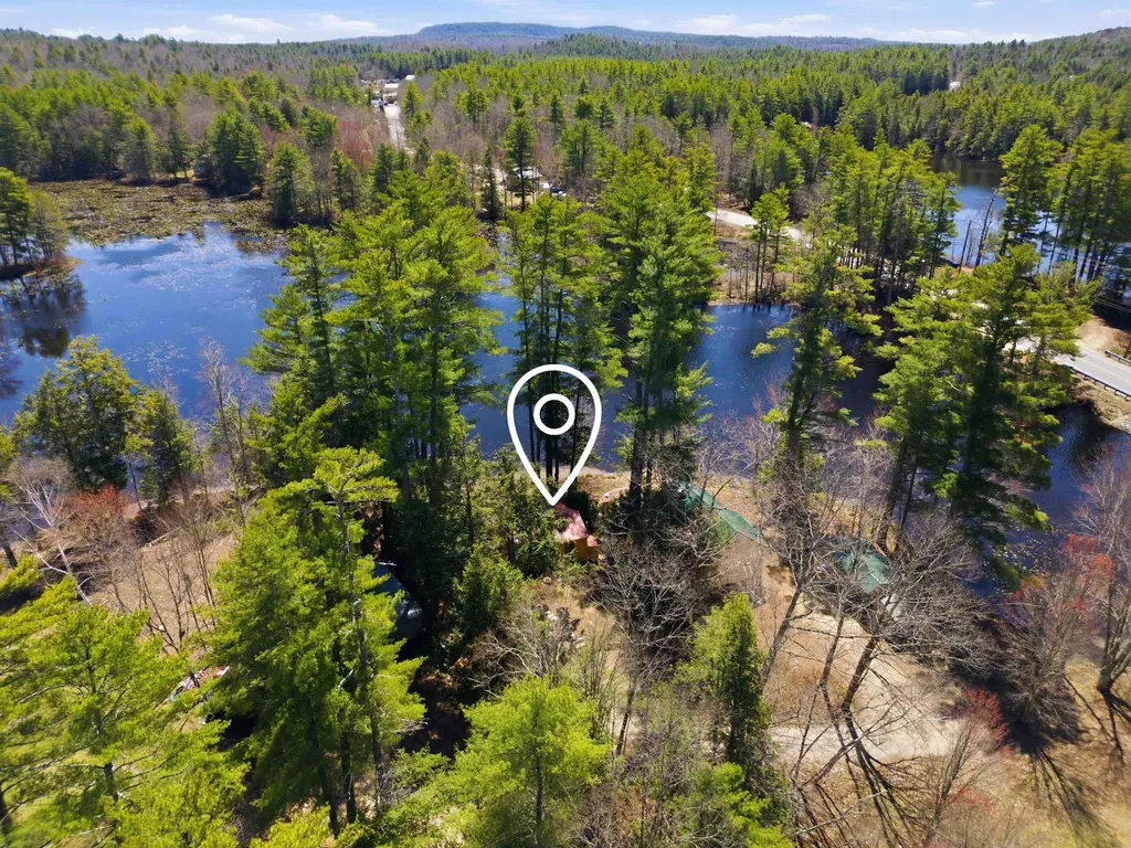 18 Holt Drive Deerfield NH 03037