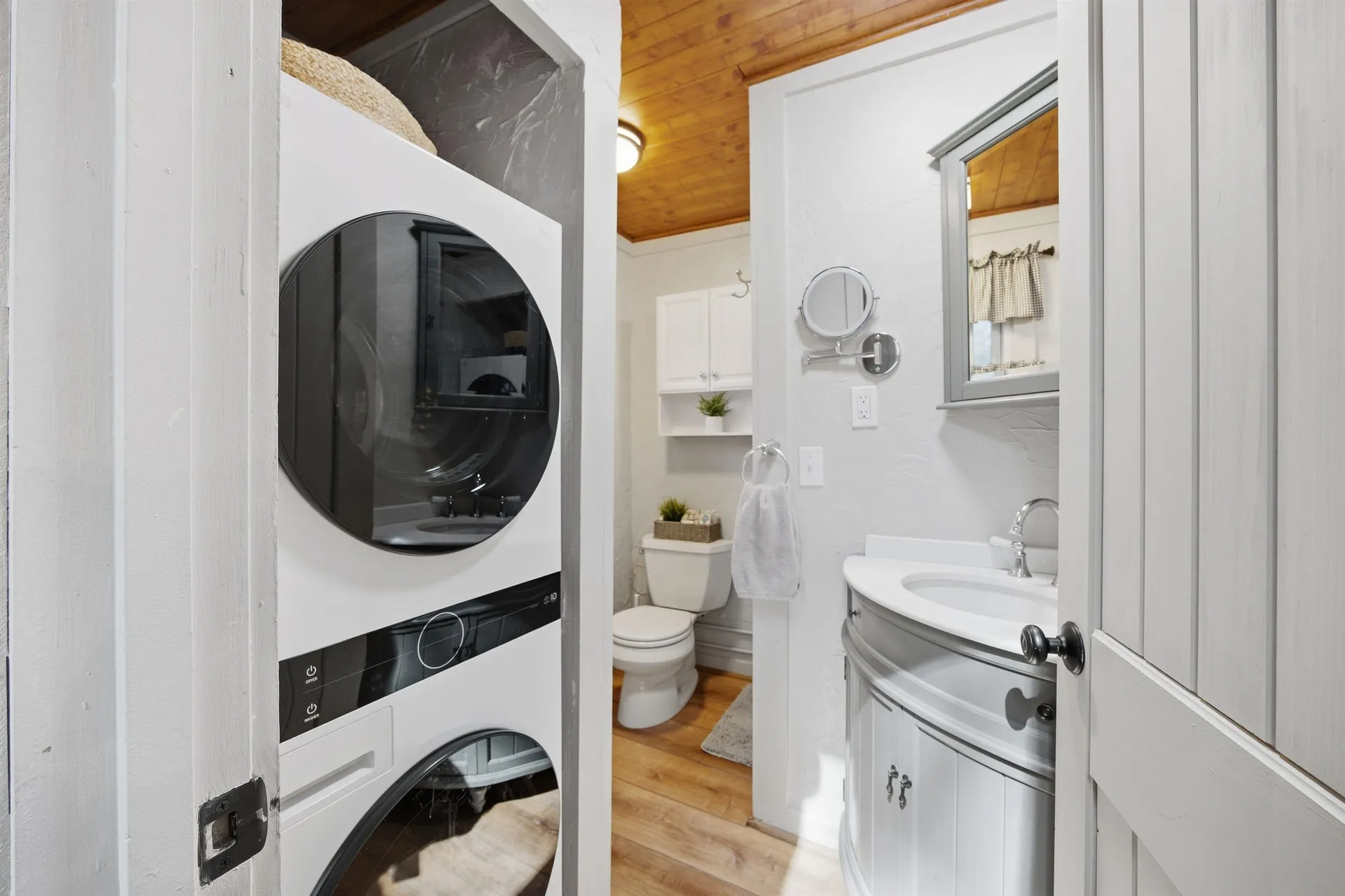 18 Holt Drive Deerfield NH 03037