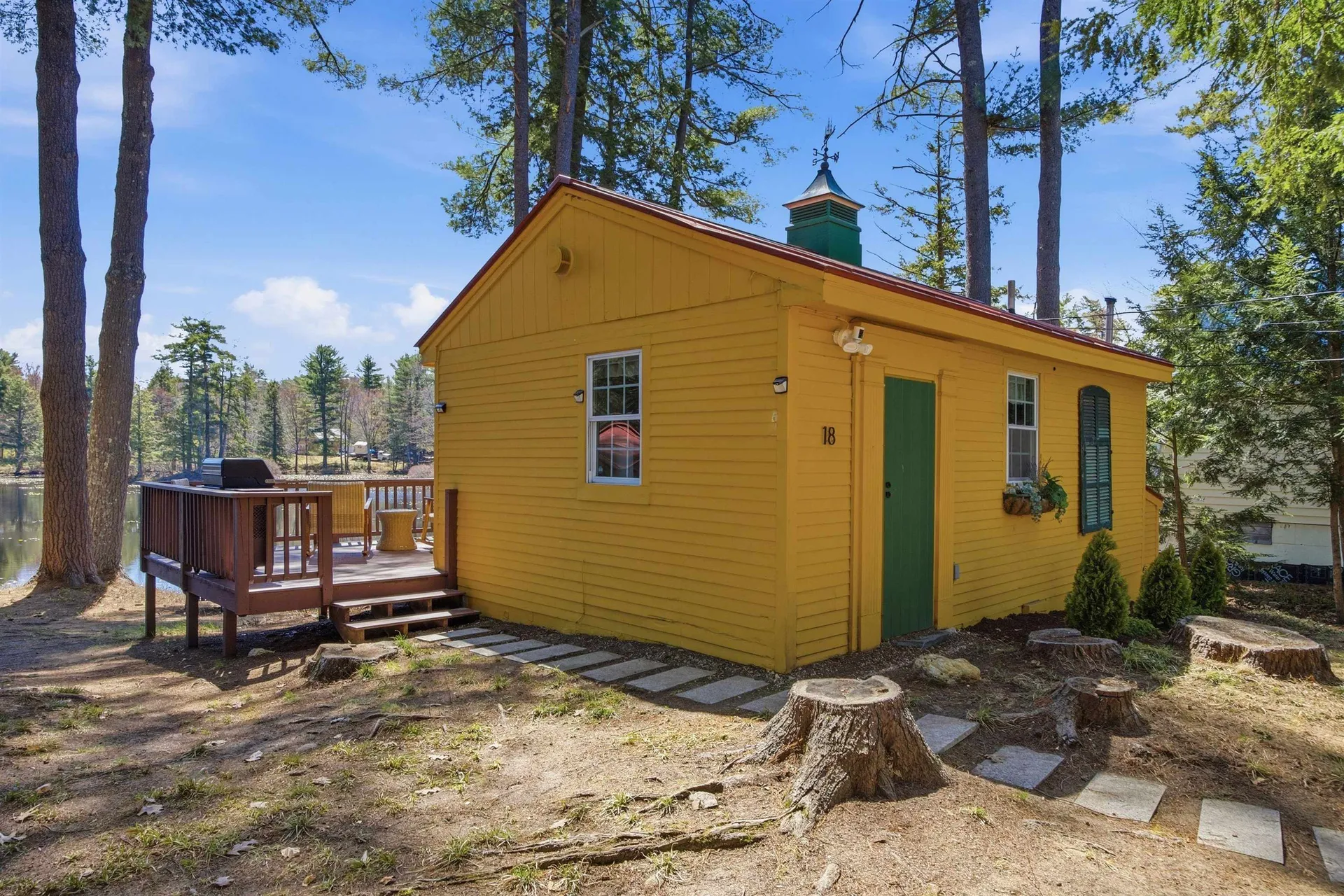 18 Holt Drive Deerfield NH 03037