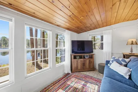 18 Holt Drive Deerfield NH 03037