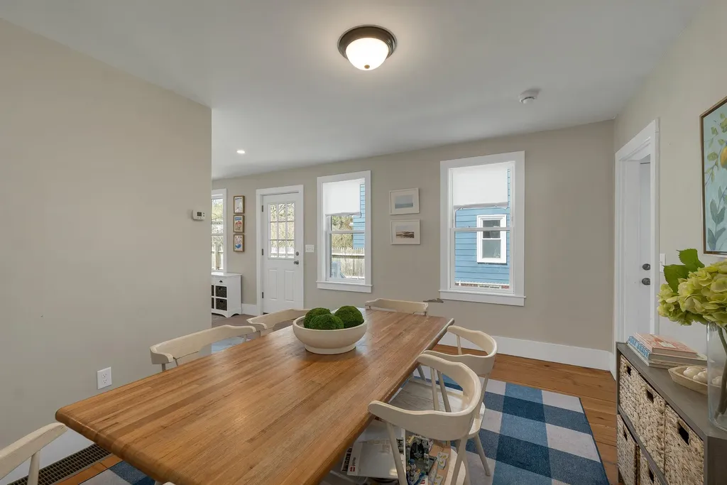 16 Chestnut Street Newburyport MA 01950
