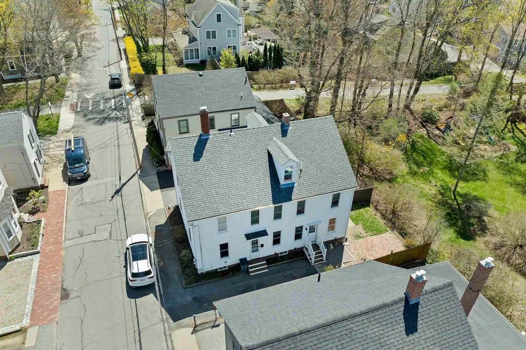 16 Chestnut Street Newburyport MA 01950