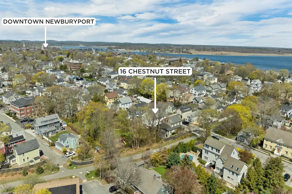 16 Chestnut Street Newburyport MA 01950
