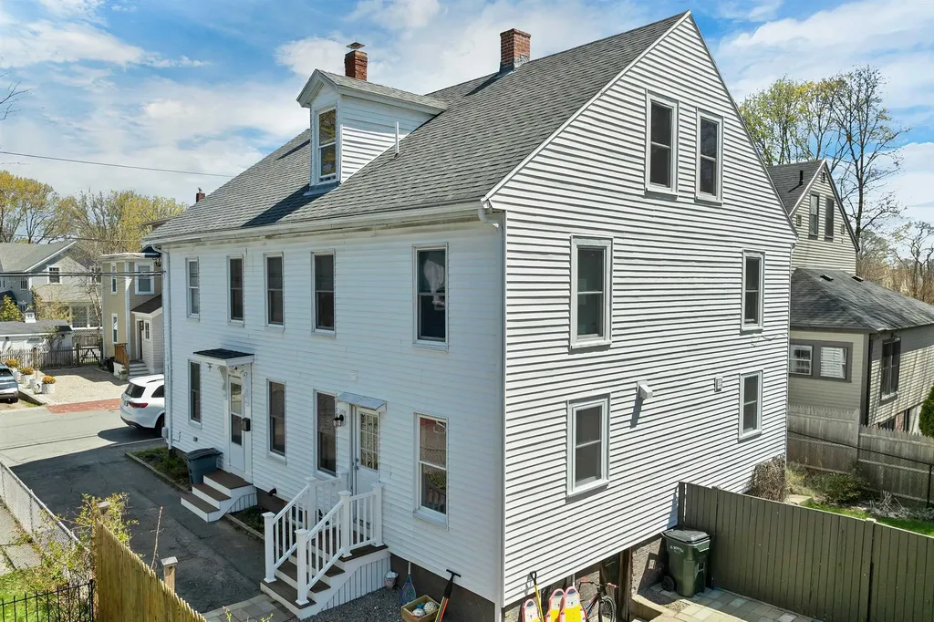 16 Chestnut Street Newburyport MA 01950