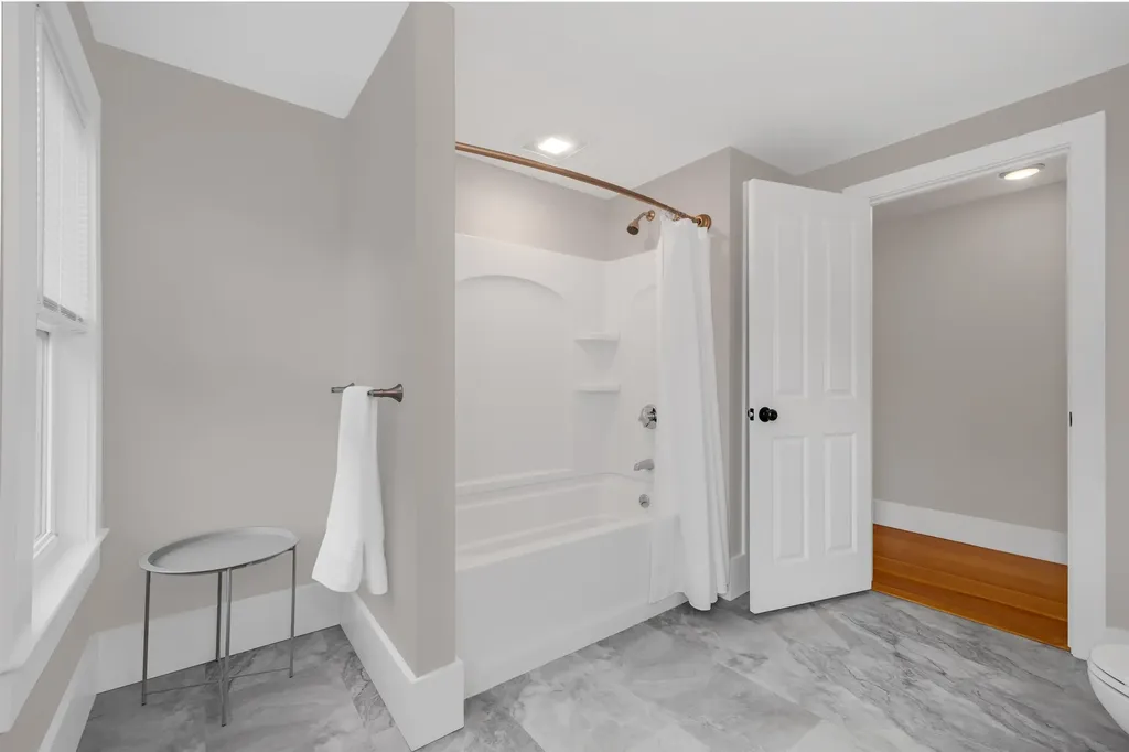 16 Chestnut Street Newburyport MA 01950