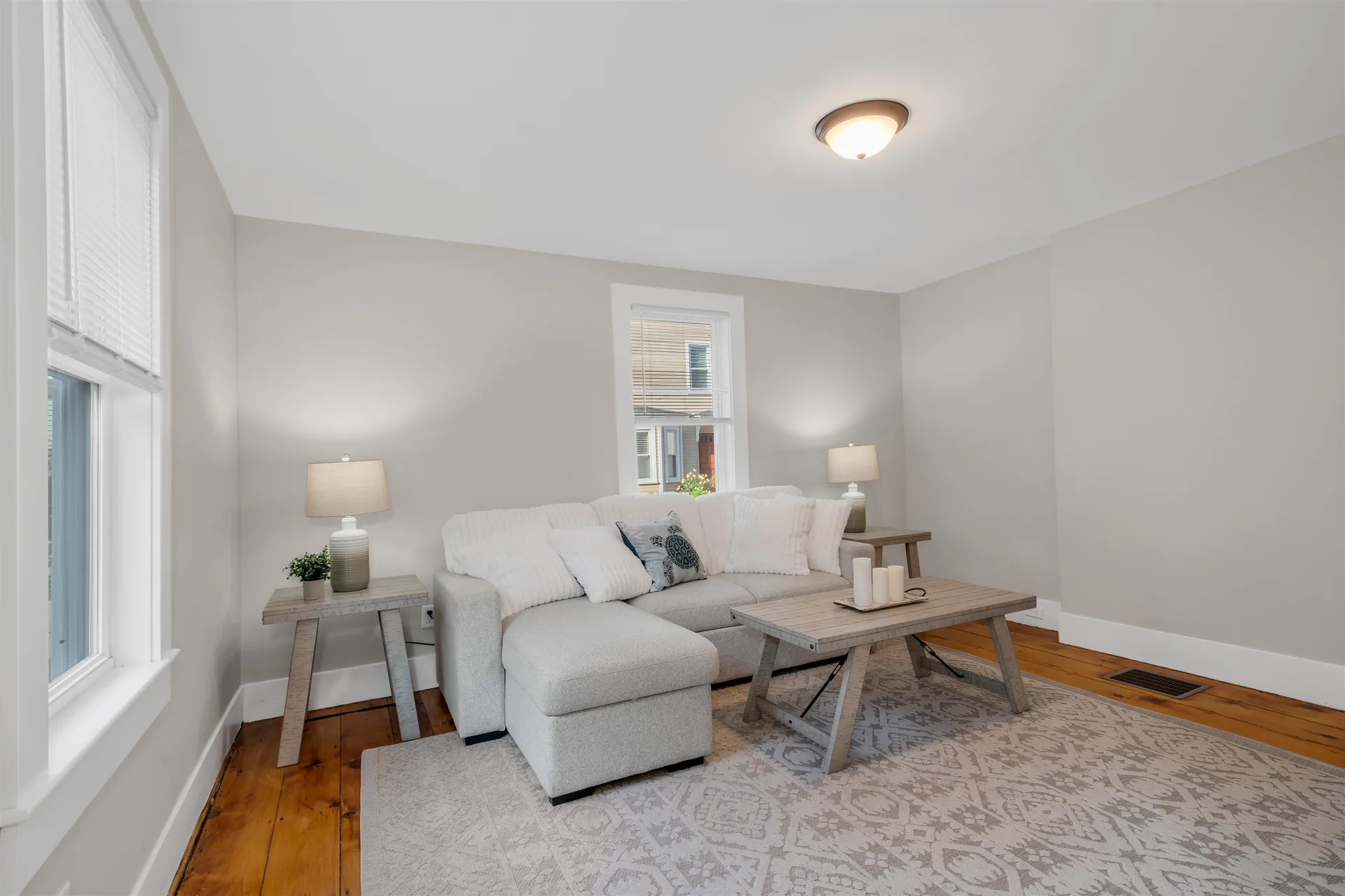 16 Chestnut Street Newburyport MA 01950