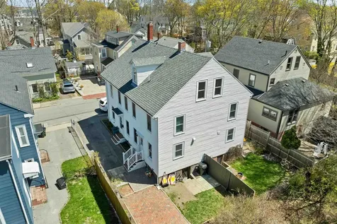 16 Chestnut Street Newburyport MA 01950