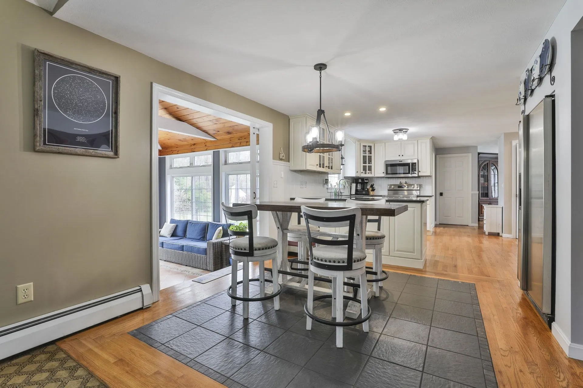 7 Drake Lane Derry NH 03038