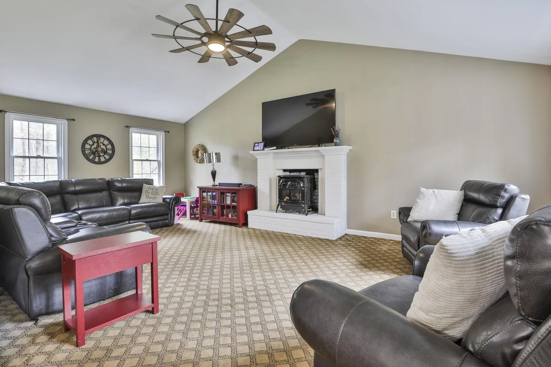 7 Drake Lane Derry NH 03038