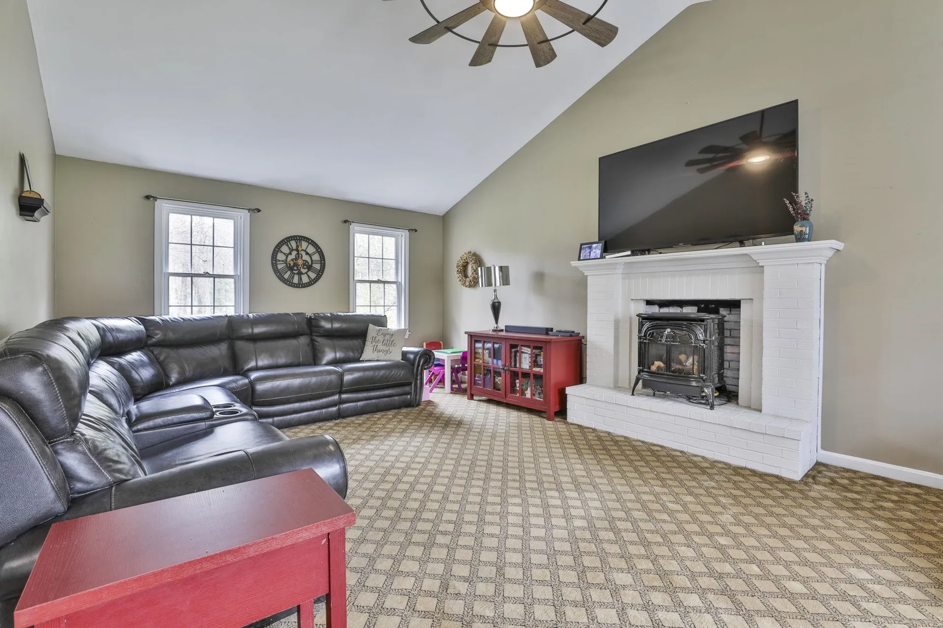 7 Drake Lane Derry NH 03038