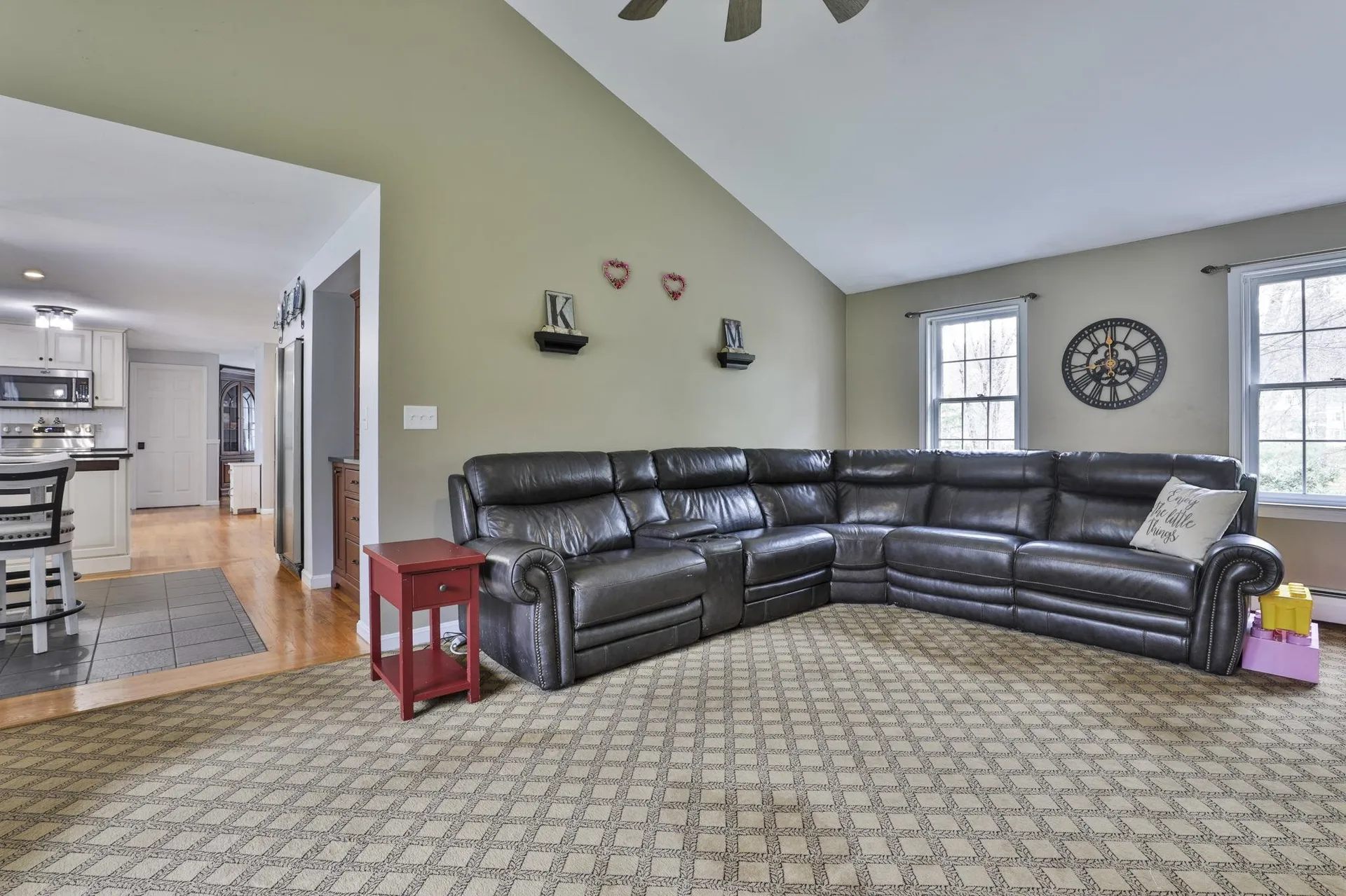 7 Drake Lane Derry NH 03038