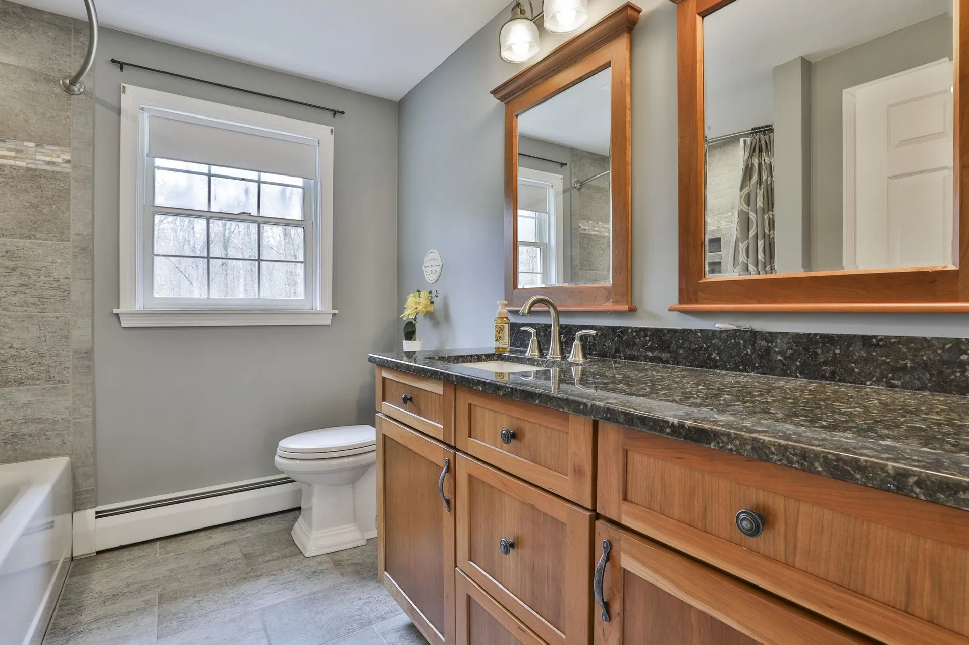 7 Drake Lane Derry NH 03038