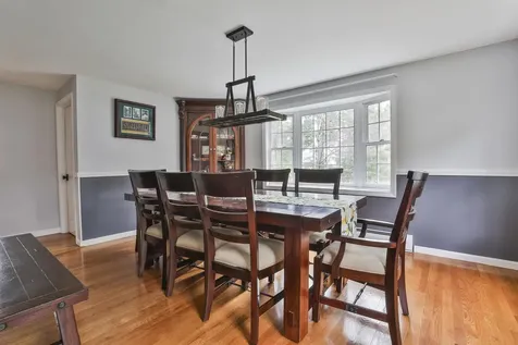 7 Drake Lane Derry NH 03038