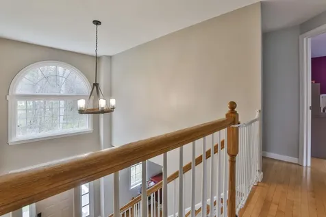 7 Drake Lane Derry NH 03038