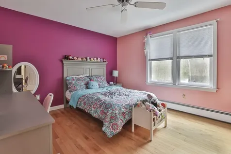 7 Drake Lane Derry NH 03038