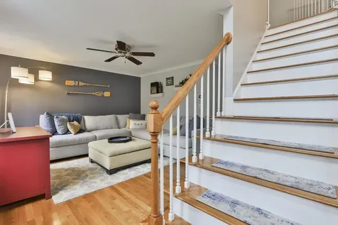 7 Drake Lane Derry NH 03038