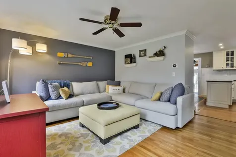 7 Drake Lane Derry NH 03038