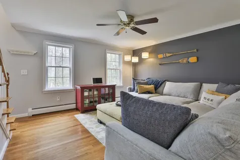 7 Drake Lane Derry NH 03038
