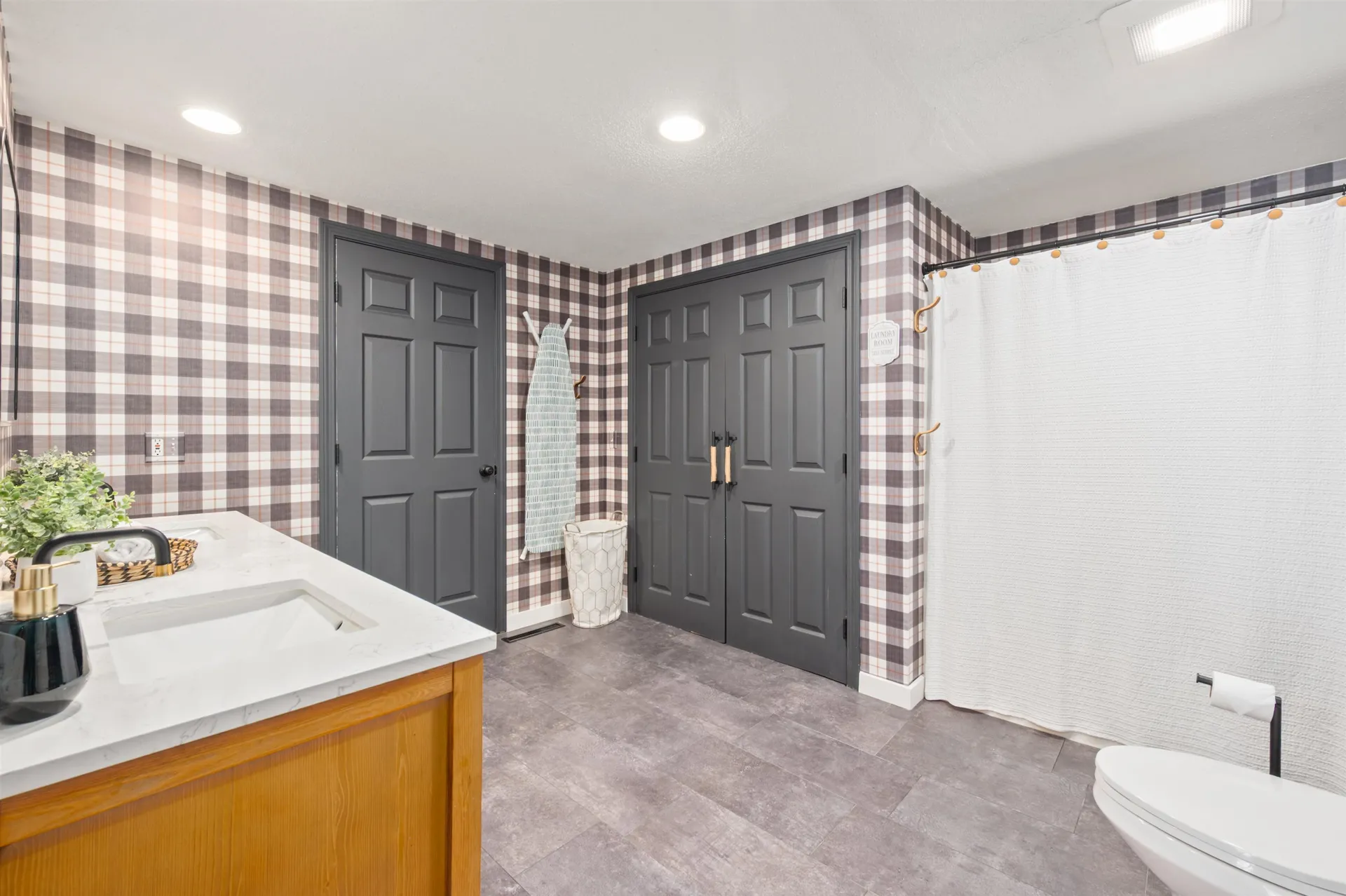 56 Old Hubbard Road Meredith NH 03253