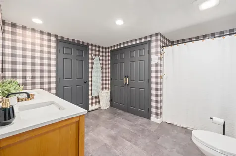 56 Old Hubbard Road Meredith NH 03253