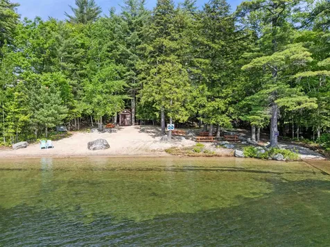 56 Old Hubbard Road Meredith NH 03253