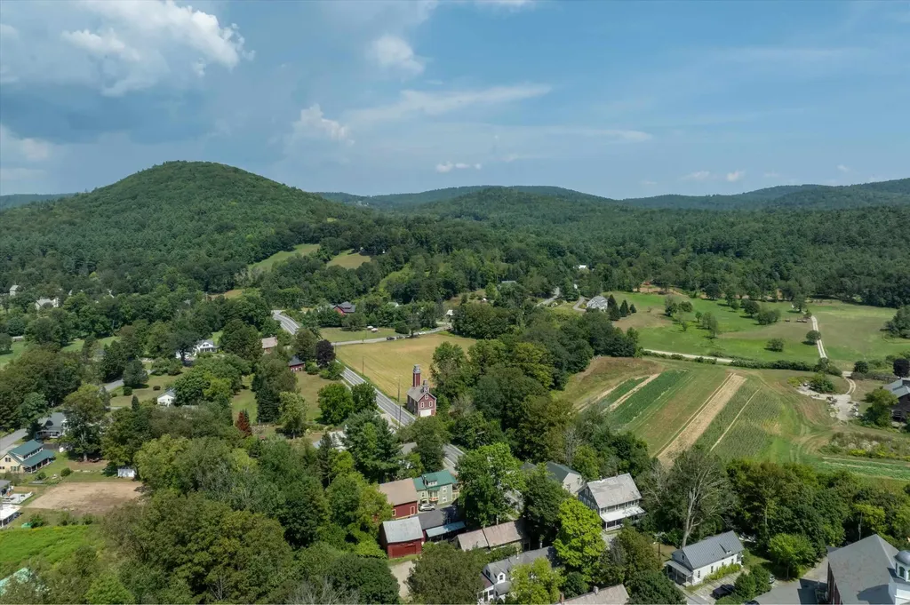 663 Depot Street Chester VT 05143