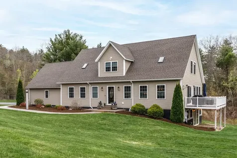 23 Sun Lake Drive Belmont NH 03220
