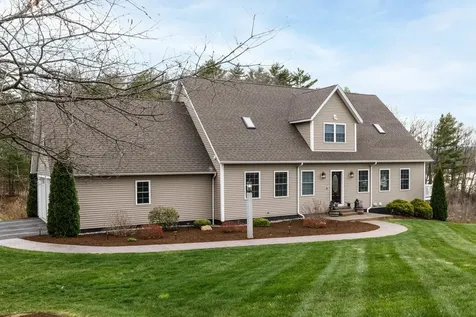 23 Sun Lake Drive Belmont NH 03220