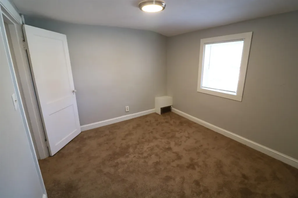 73 North Street Jaffrey NH 03452