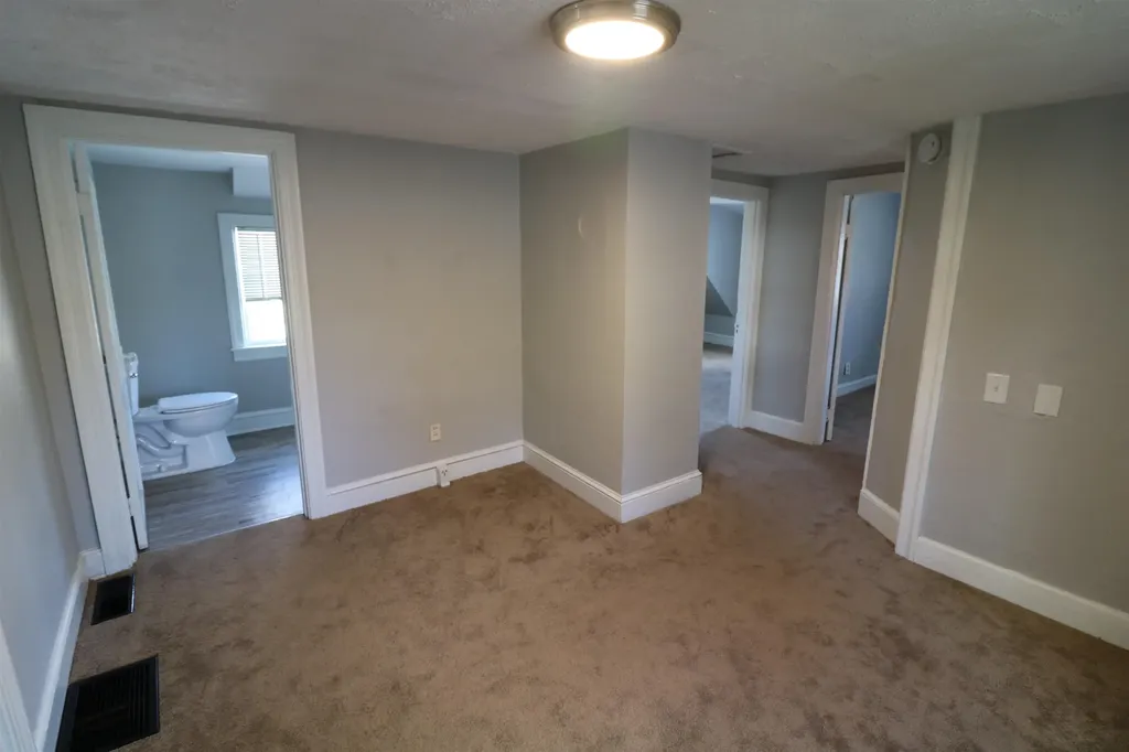 73 North Street Jaffrey NH 03452