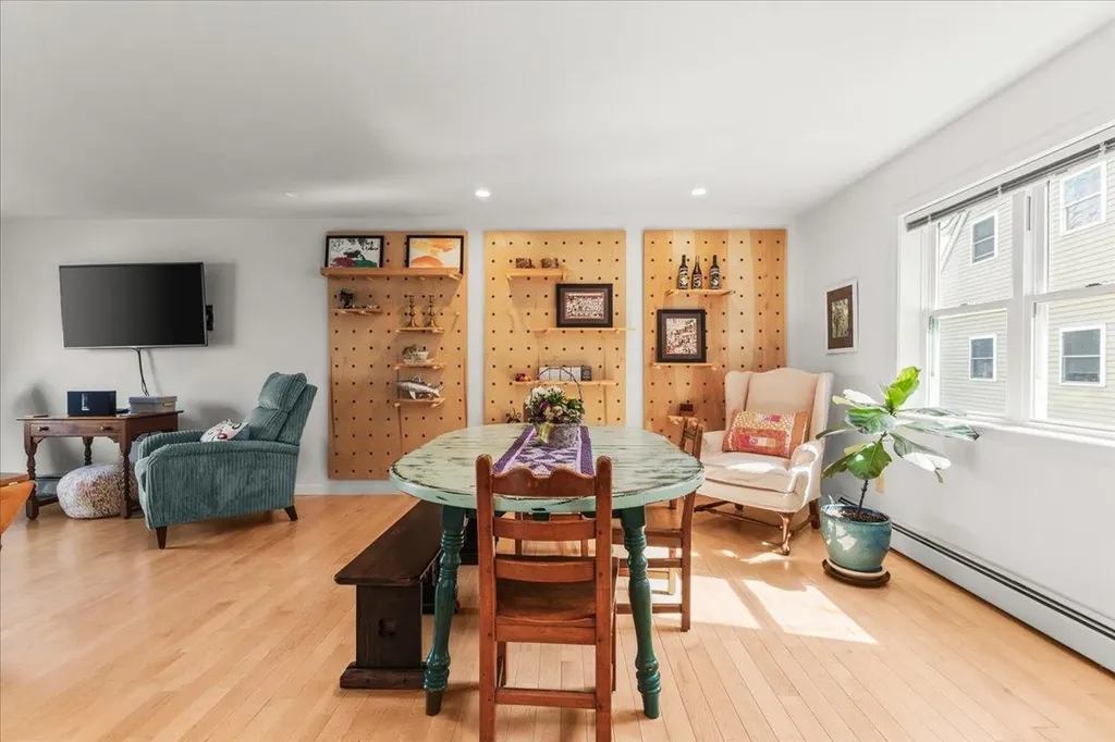 16 Joseph Lane Essex VT 05452