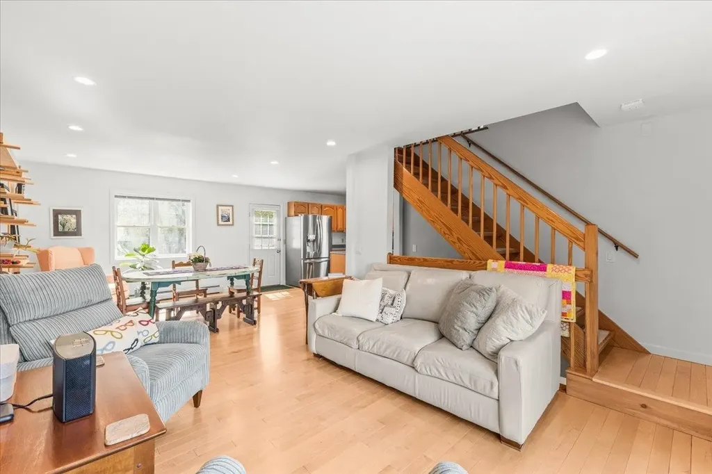 16 Joseph Lane Essex VT 05452