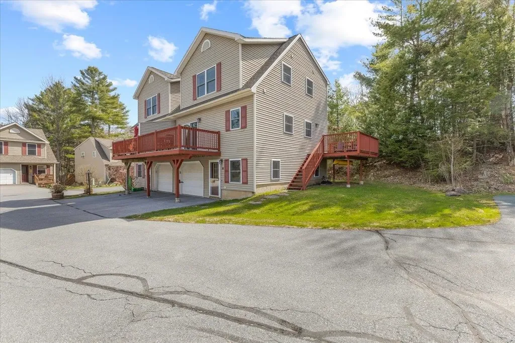 16 Joseph Lane Essex VT 05452