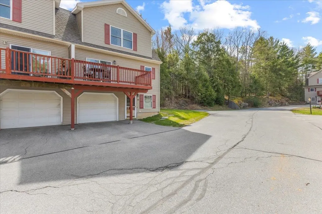 16 Joseph Lane Essex VT 05452