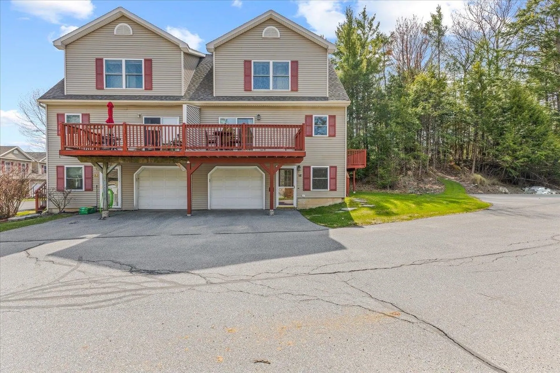 16 Joseph Lane Essex VT 05452
