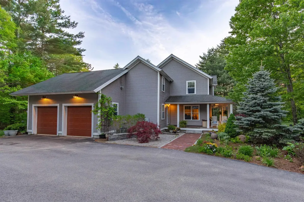 208 Benjamin Wentworth Drive Tamworth NH 03817